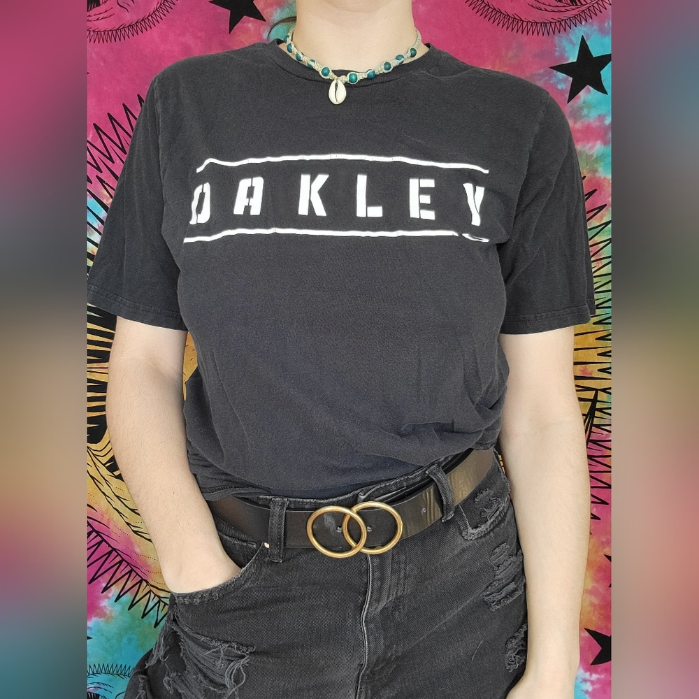 Oakley - Classic Logo Crew Neck Tee